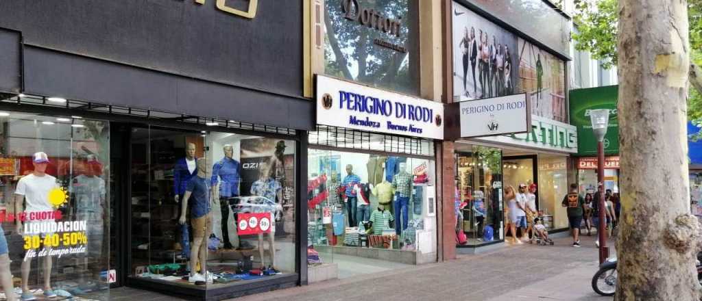 Robo, persecución y detenidos en pleno centro de Mendoza