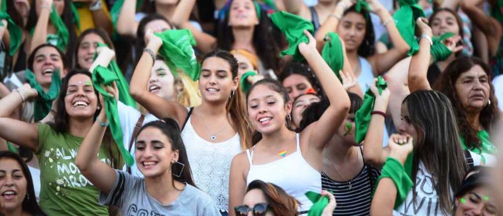 Las fotos del "pañuelazo" verde en Mendoza