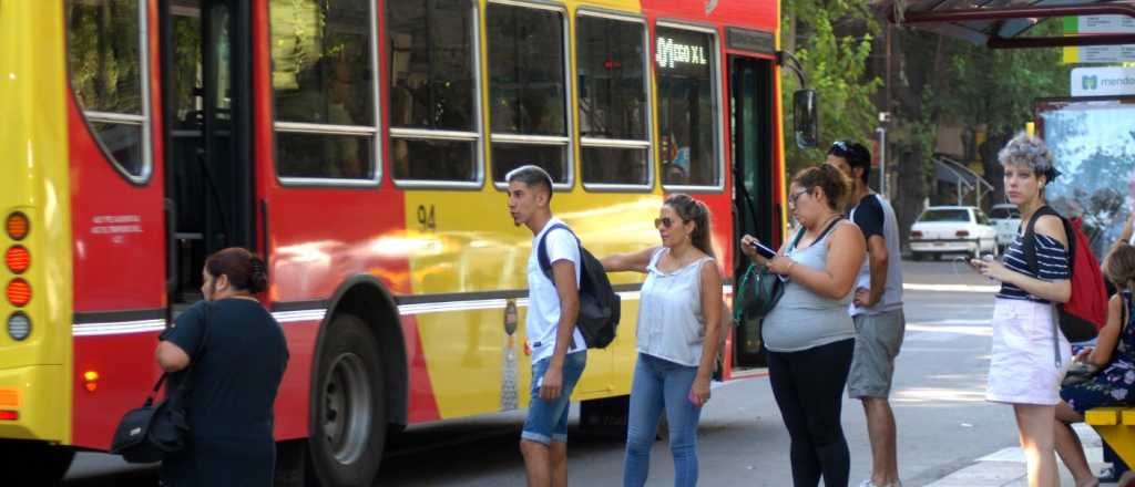 Enviarán subsidios a Mendoza para que no aumente el pasaje de micro