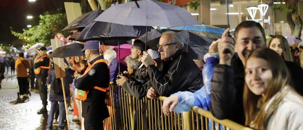 La lluvia no logró detener la magia de la Vía Blanca