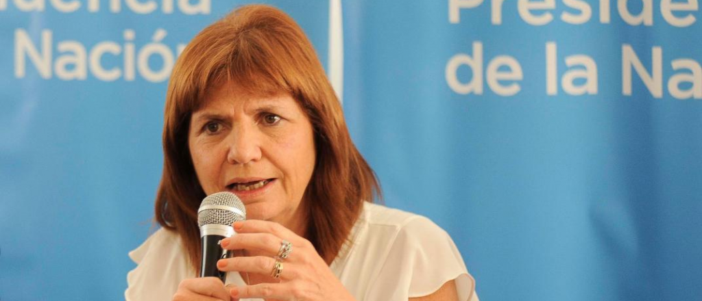 Patricia Bullrich pidió a la gente "que no vuelvan los fanatismos" 