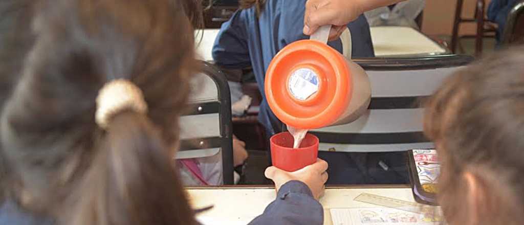 Los dejaron sin almuerzo escolar por no llevar servilletas ni agua