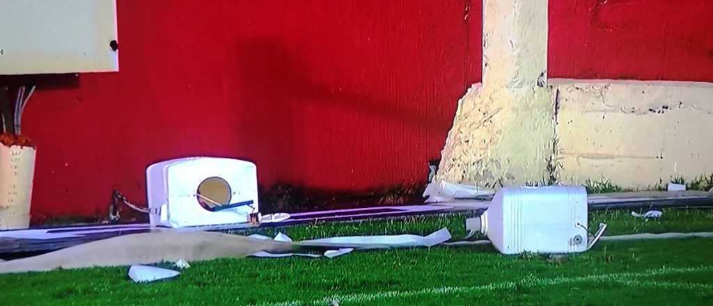 Videos: gravísimos incidentes con los hinchas de Newell´s