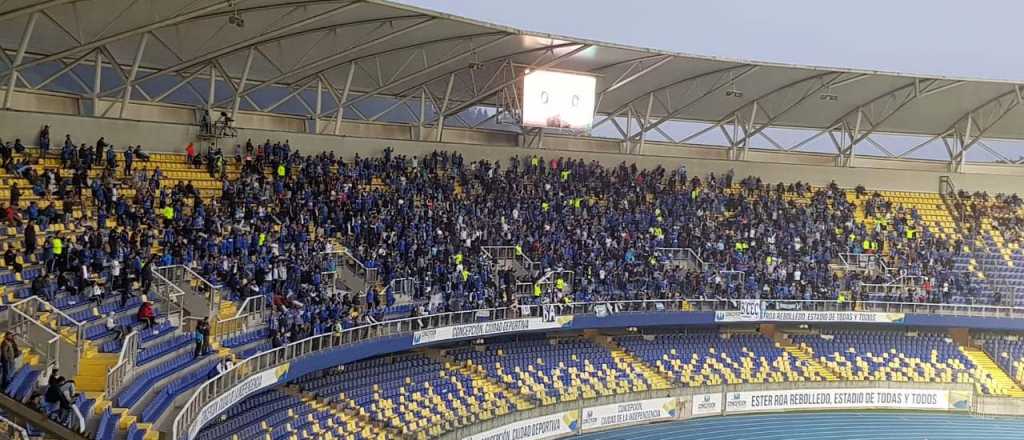 Fotos y videos: la hinchada de Godoy Cruz lo convirtió al Tomba en "local" en Chile