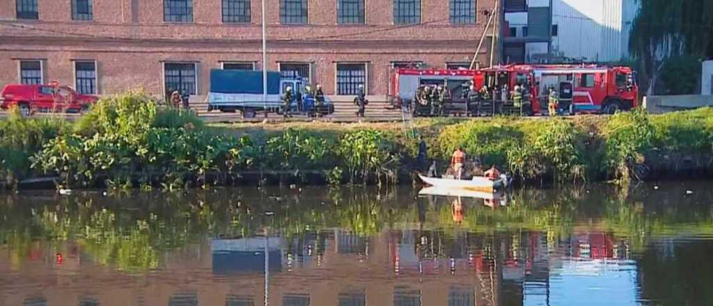 Cayó un auto al Riachuelo y murió ahogado un nene de 8 años