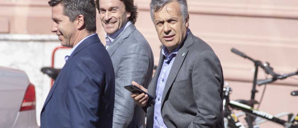 Cornejo está presentando en la Rosada propuestas para salir de la crisis