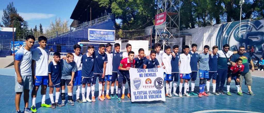 El Tomba y la Lepra dieron un gran ejemplo durante un partido de Futsal