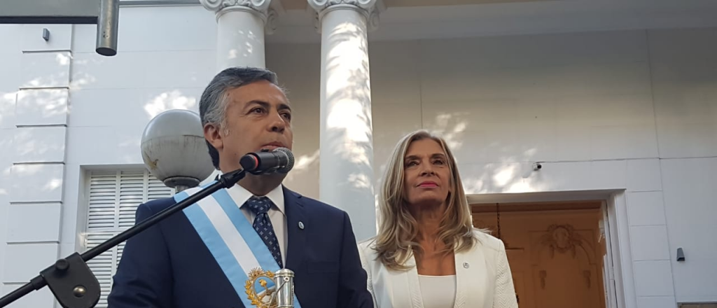 Así llegó Cornejo para dar su último discurso como gobernador