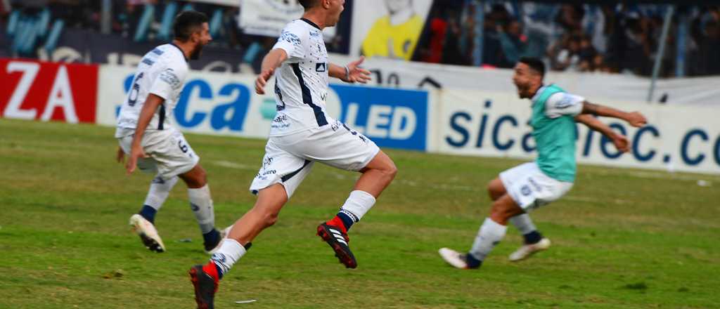 Las mejores imágenes de la goleada de la Lepra sobre Nueva Chicago