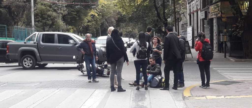 Choque en pleno centro colapsó la calle San Lorenzo