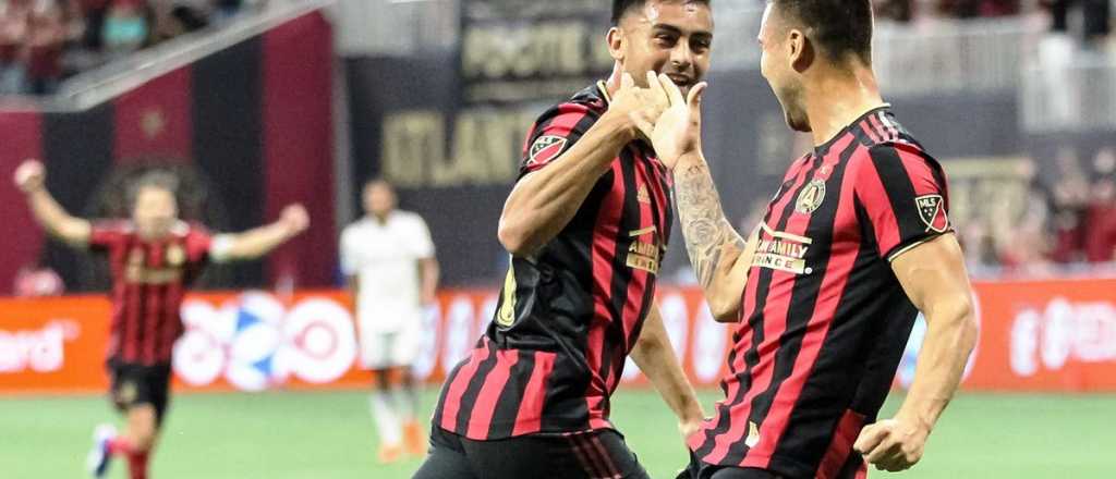 ¡Golazo! Y un día el Pity Martínez debutó en la red con Atlanta United