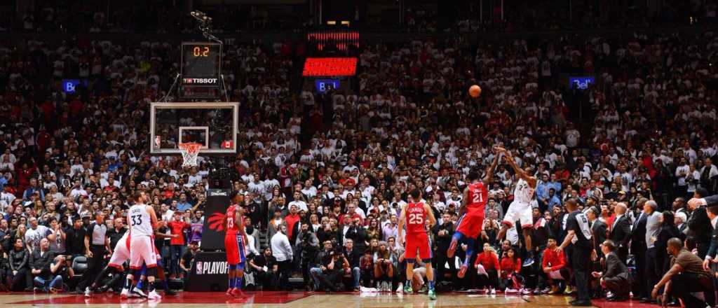 Video: el tiro ganador a menos de un segundo del que habla toda la NBA