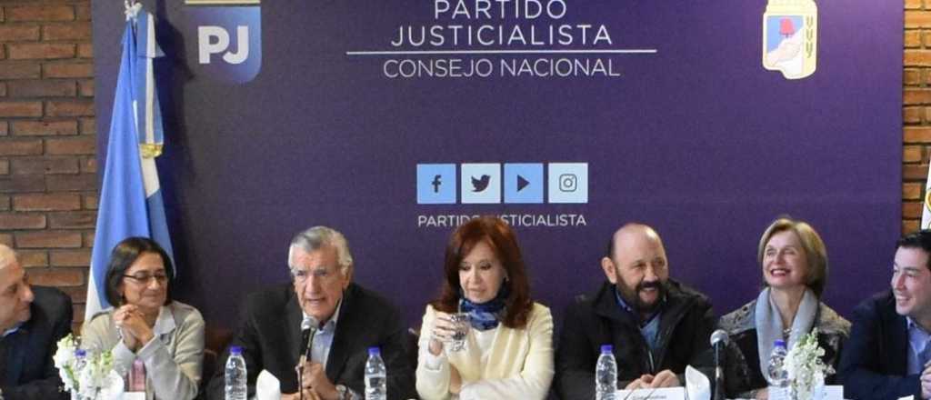 Modo electoral: Cristina participó de la cumbre del PJ