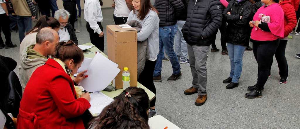 Cerraron las mesas en La Pampa para elegir gobernador y vice