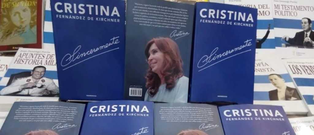 "Sinceramente" sigue siendo el libro más vendido