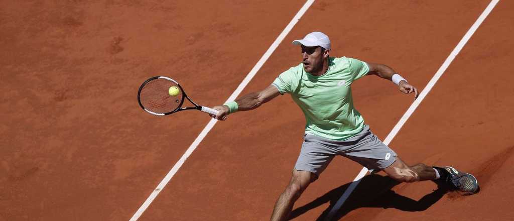 Mayer no pudo contra Federer en Roland Garros