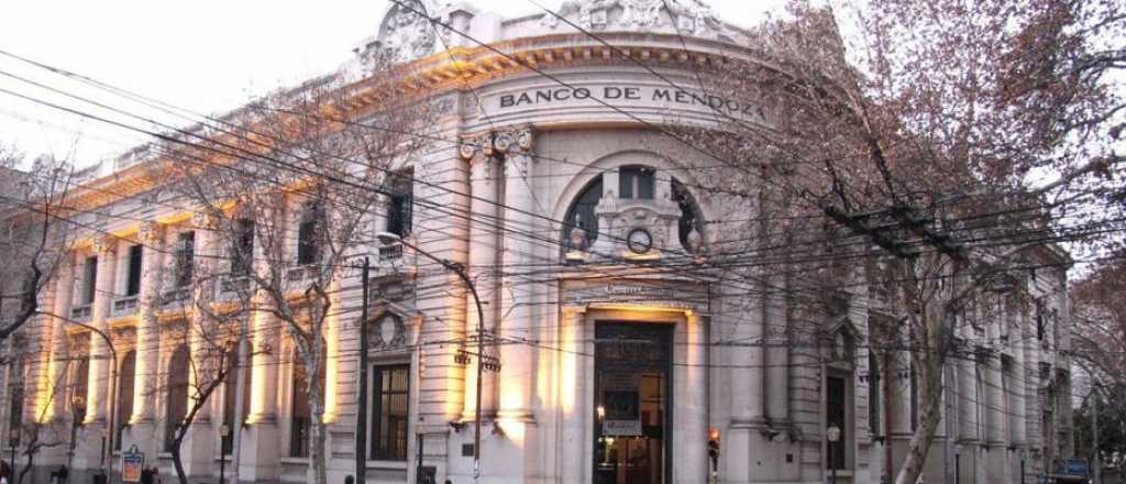 Comparan pérdidas económicas de los bancos con las del corralito