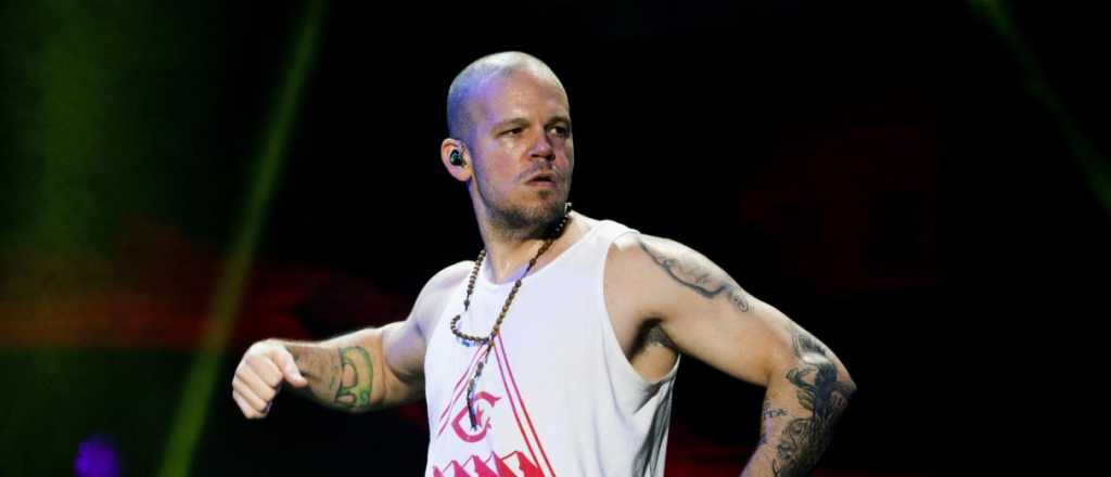 Escribió de manera oculta una canción de Calle 13 en Twitter durante meses