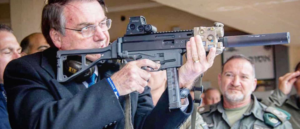 Bolsonaro defendió el trabajo infantil y la portación de armas de niños