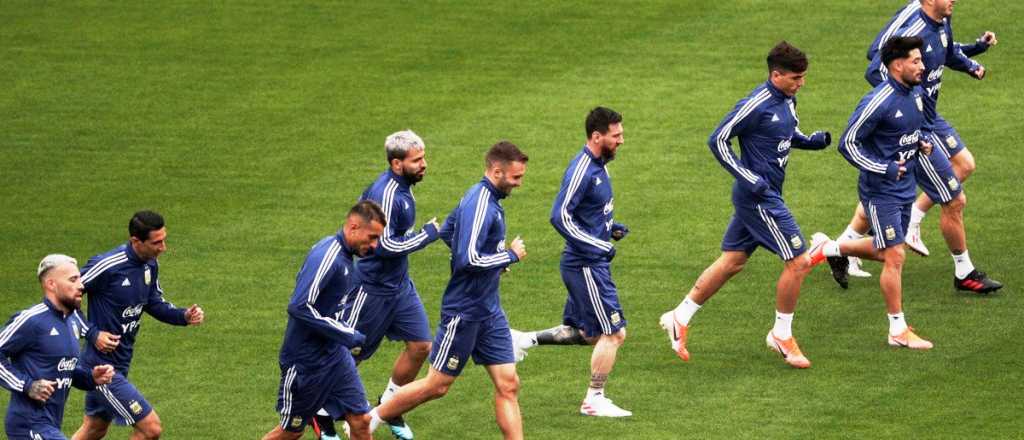 Todos juntos: la gran foto de la Selección tras su última práctica en Brasil