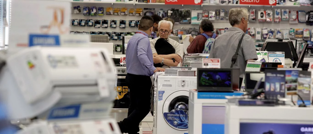 Empleados de comercios suspendidos cobrarán el 75% del sueldo