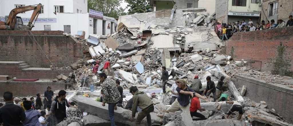 Los videos del momento exacto del terremoto en Nepal