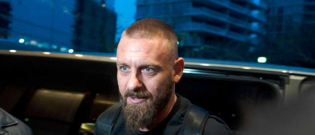 De Rossi revolucionó la Bombonera y se puso a entrenar