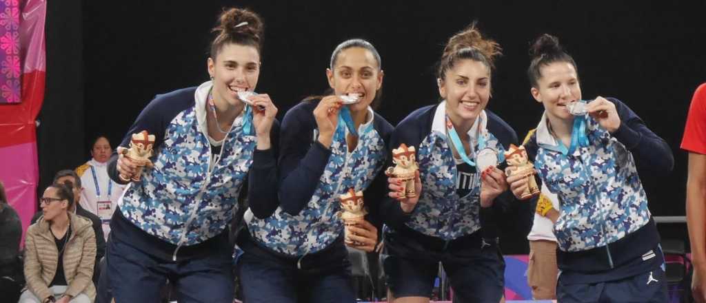 Las mendocinas Pérez y Boquete, medalla de plata en básquet 3x3