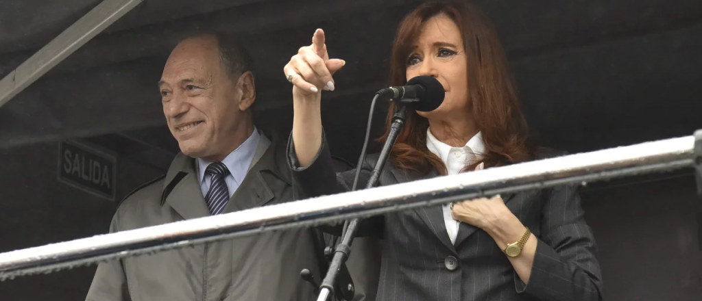 El gobierno homenajeará a CFK, Zaffaroni y Aldo Rico, y les dará una medalla