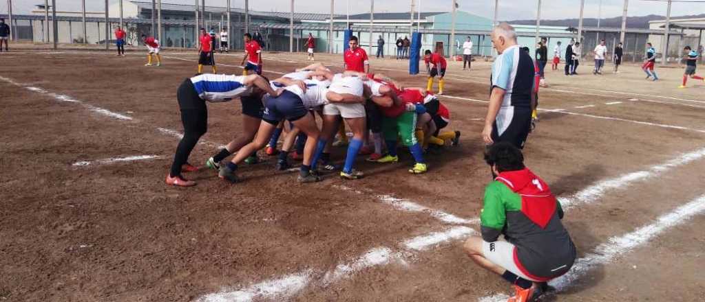 El Mendoza Rugby Club jugó un partido ante los reclusos de Almafuerte