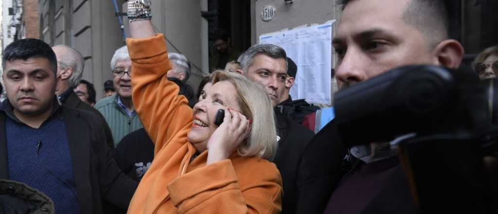 Carrió aseguró que Macri gana en octubre