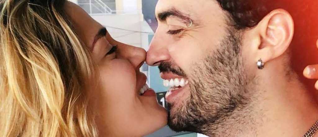 Jimena Barón y Mauro Caiazza "se mojaron" mientras se besaban