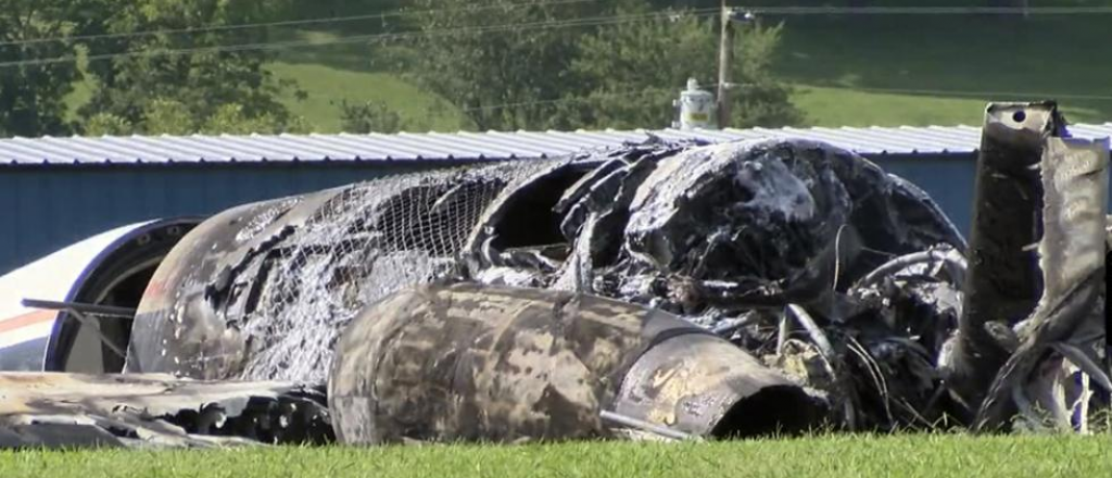 Un ex piloto de Nascar se estrelló en un avión y salvó su vida de milagro