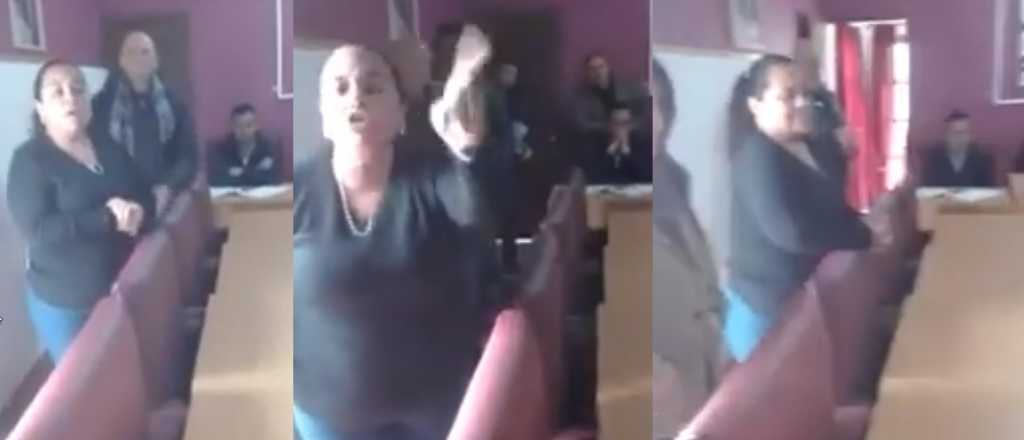 La "pastora" que entró al Concejo de Santa Rosa a insultar a los políticos