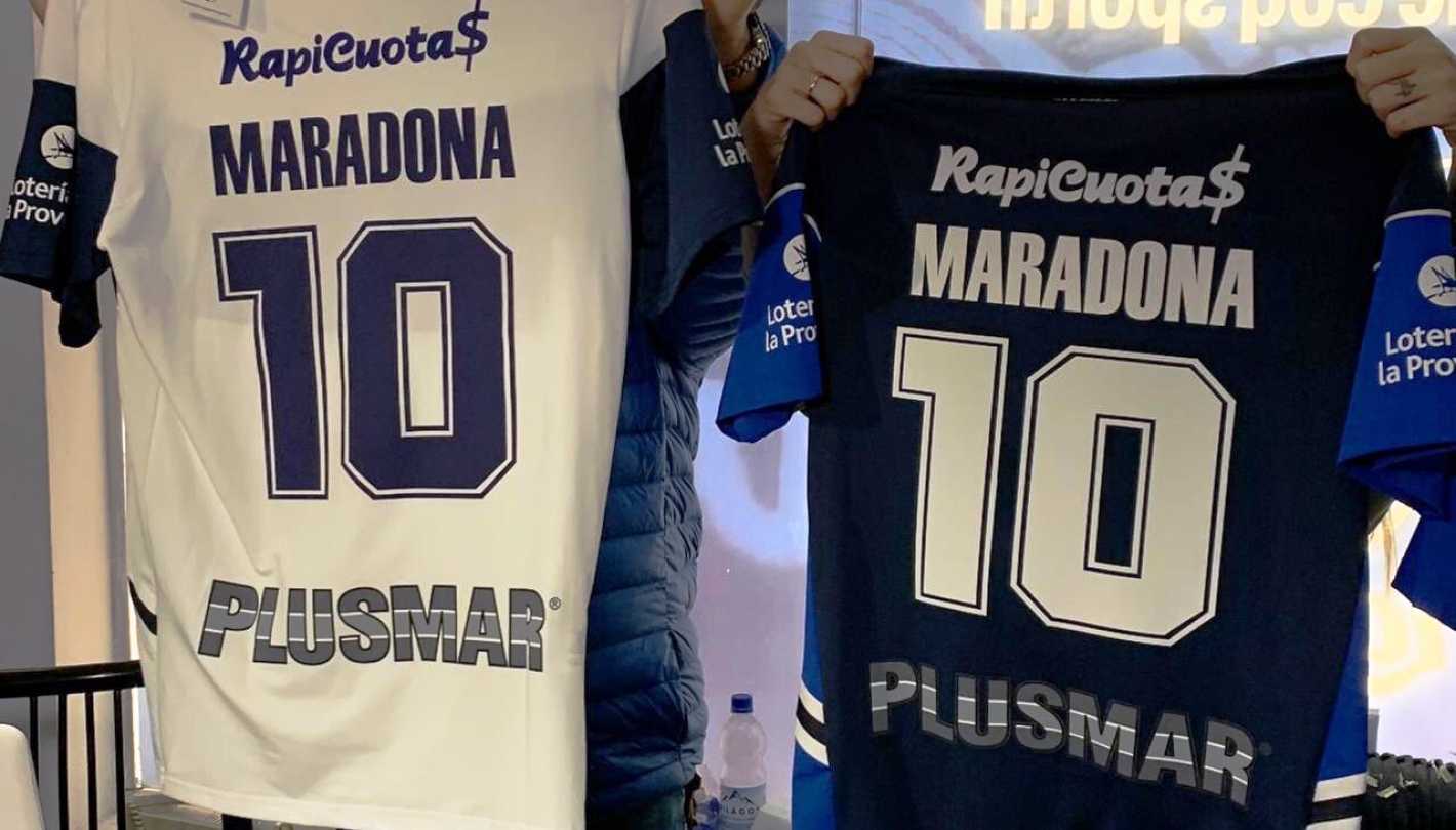 Videos: así es la camiseta especial de Maradona que hizo Gimnasia - Mendoza  Post