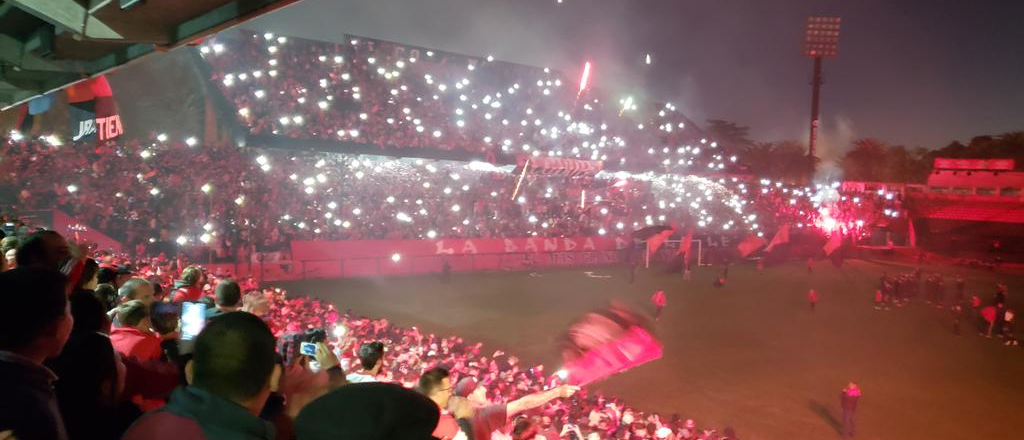 Impresionante banderazo en Newell´s antes del clásico ante Central