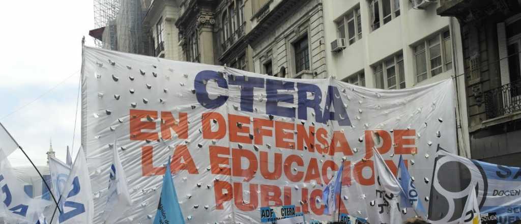 Paro nacional docente luego de la muerte de las dos docentes en Chubut