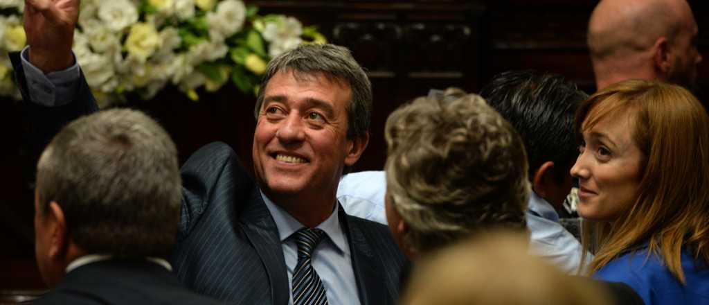 Dos veteranos del PJ defendieron a la joven Fernández Sagasti