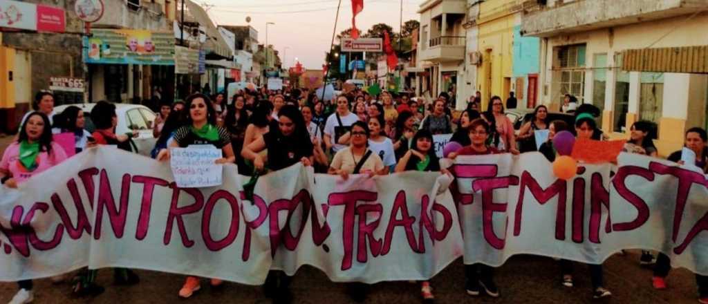 Separan del cargo a rector por prestar el colegio para encuentro transfeminista