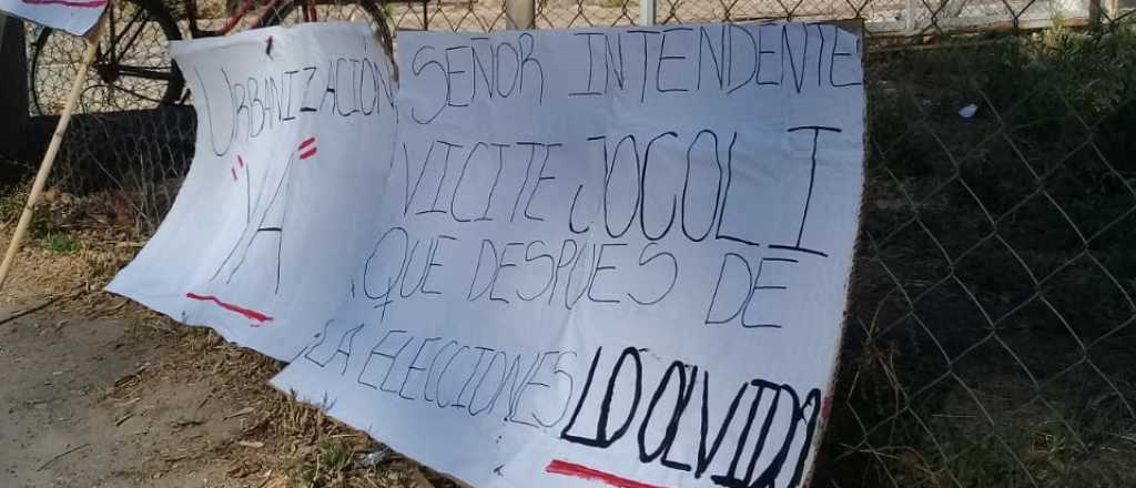 Vecinos de Jocolí reclaman electricidad para un niño que necesita respirador