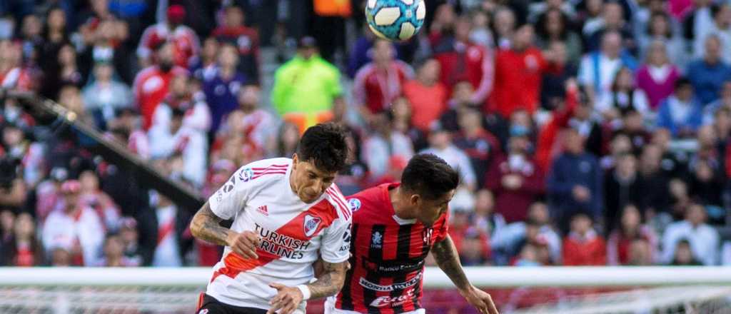 River liquidó el partido en dos minutos y quedó cerca de Boca