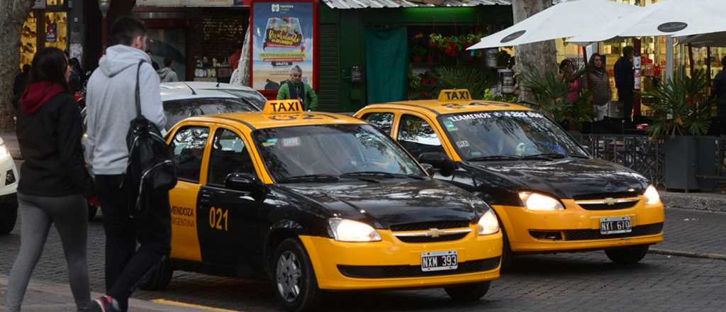 Autorizan subir las tarifas de taxis y remises en Mendoza