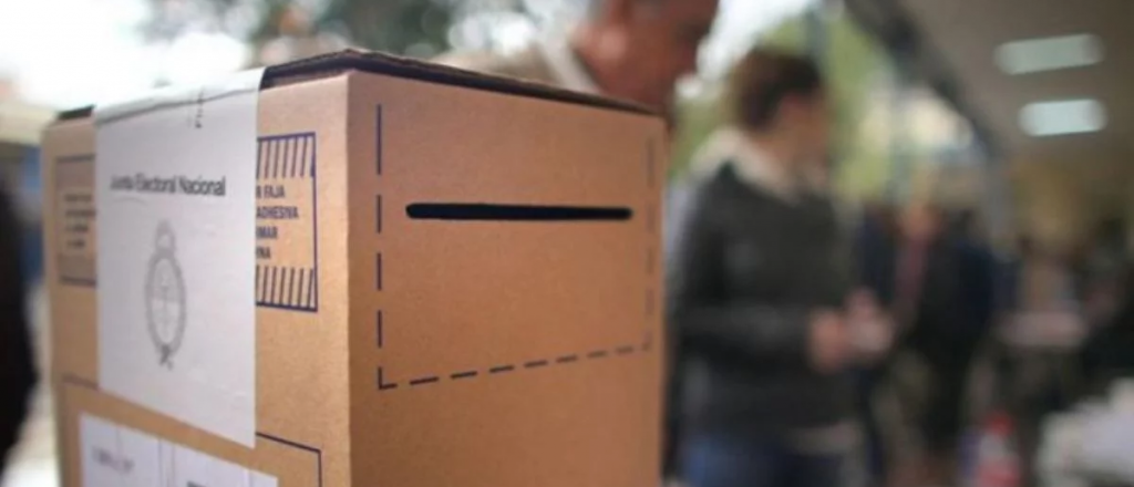 Elecciones 2021: prevén dos días, horarios y boleta única