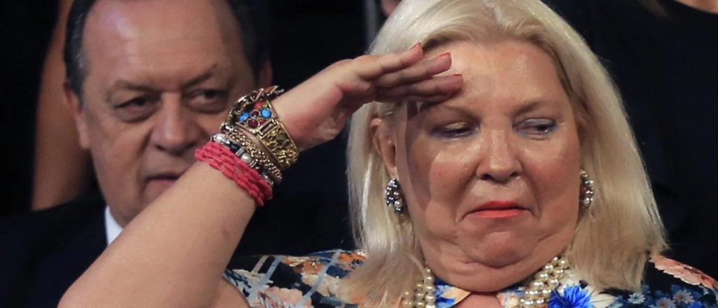 Carrió "le pegó" al presidente del Banco Macro tras su muerte