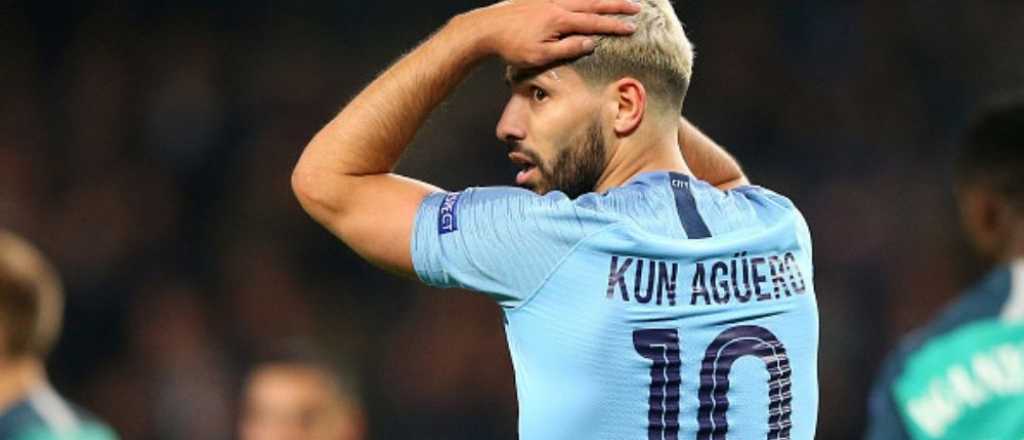 Chocó el Kun Agüero camino al entrenamiento del Manchester City