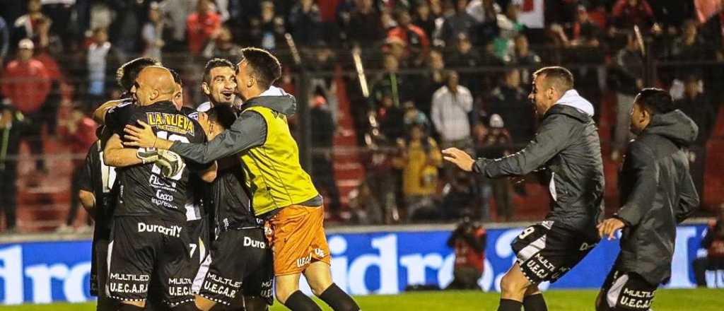 Copa Argentina: Estudiantes de Caseros venció a Colón y jugará con River