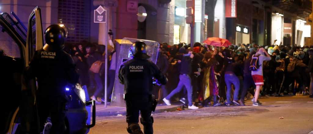 Nuevos enfrentamientos en Cataluña entre manifestantes y policías