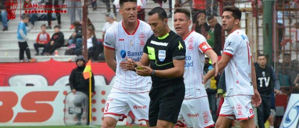 El presidente de Huracán perdería su cargo en AFA por el apriete a Espinoza