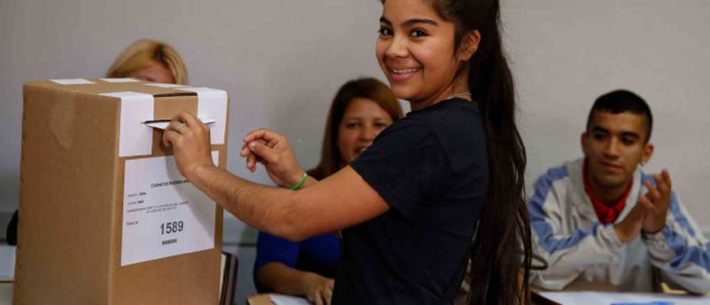 Más de un millón de chicos entre 16 y 17 años pueden votar este domingo