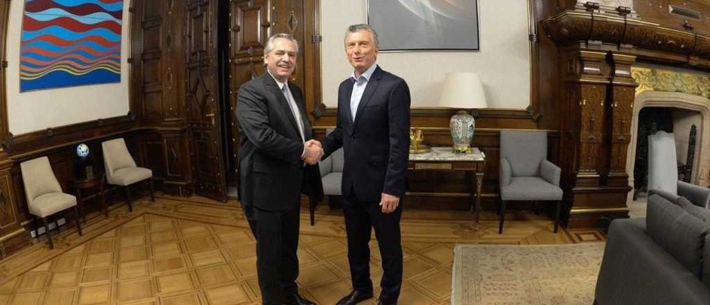 Hubo foto entre Fernández y Macri para acordar la transición